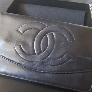 💥Sold💥Vintage Timeless Card Case Caviar